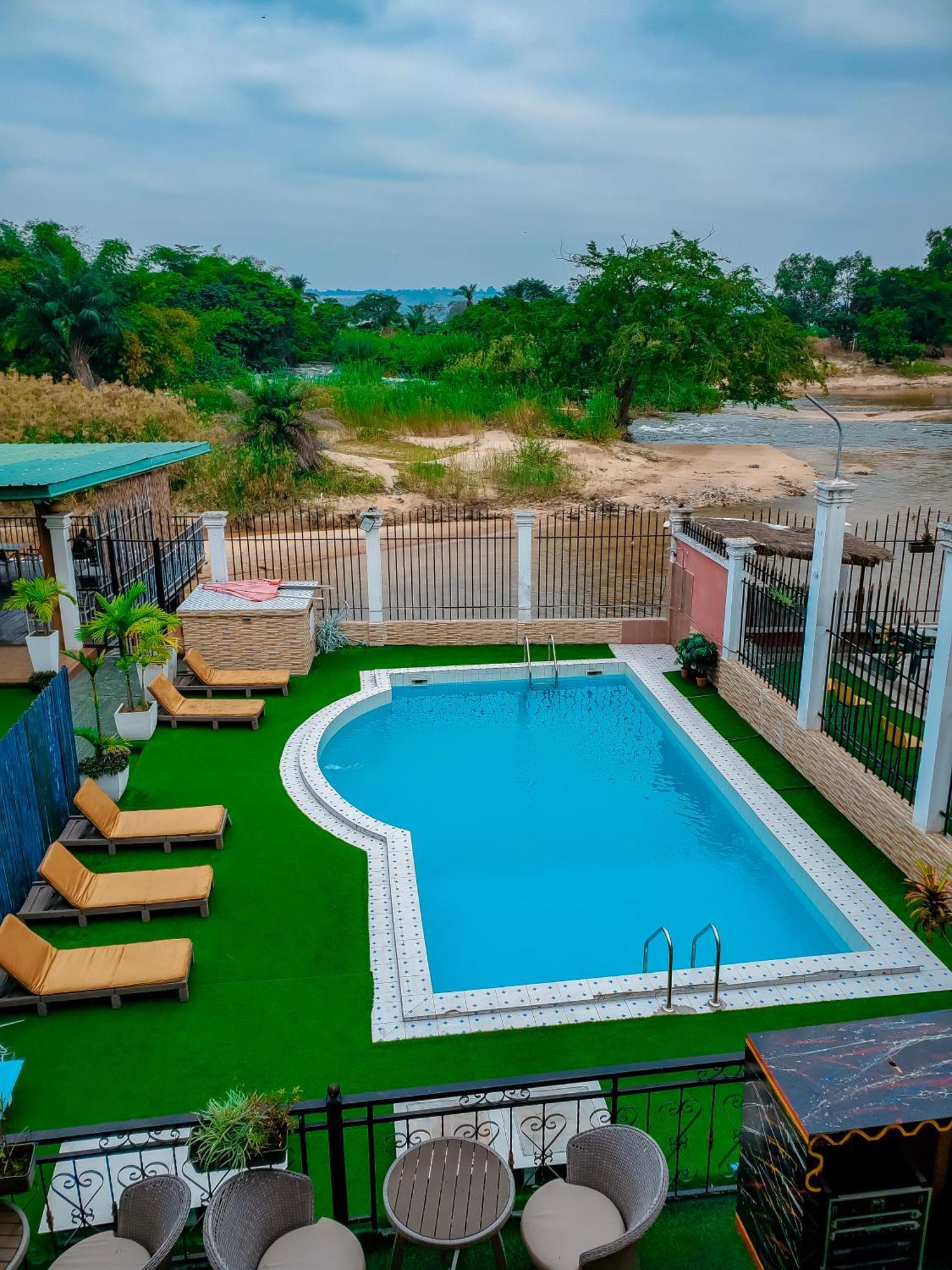 River Apparts Brazzaville Extérieur photo